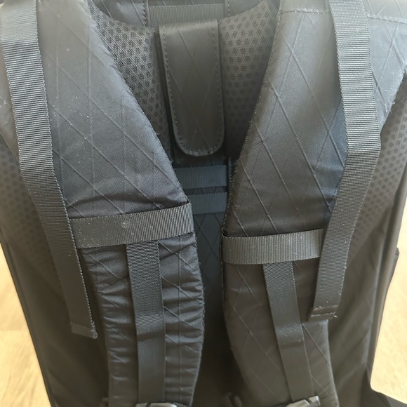 Tortuga Outbreaker Backpack 35L Black Laptop Travel International Carry-on - Picture 7 of 10